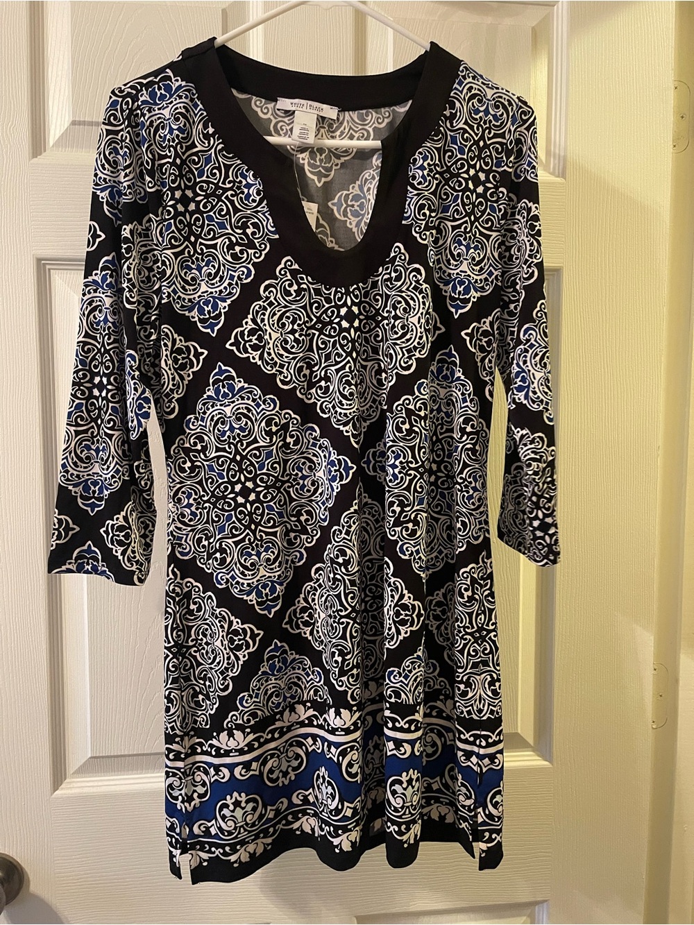 White House Black Market Black, Blue & White Medallion Tunic
